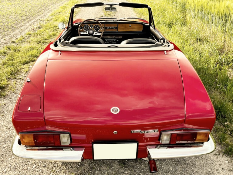 Fiat 124 Sport Spider Cabriolet Swiss Classic Drives